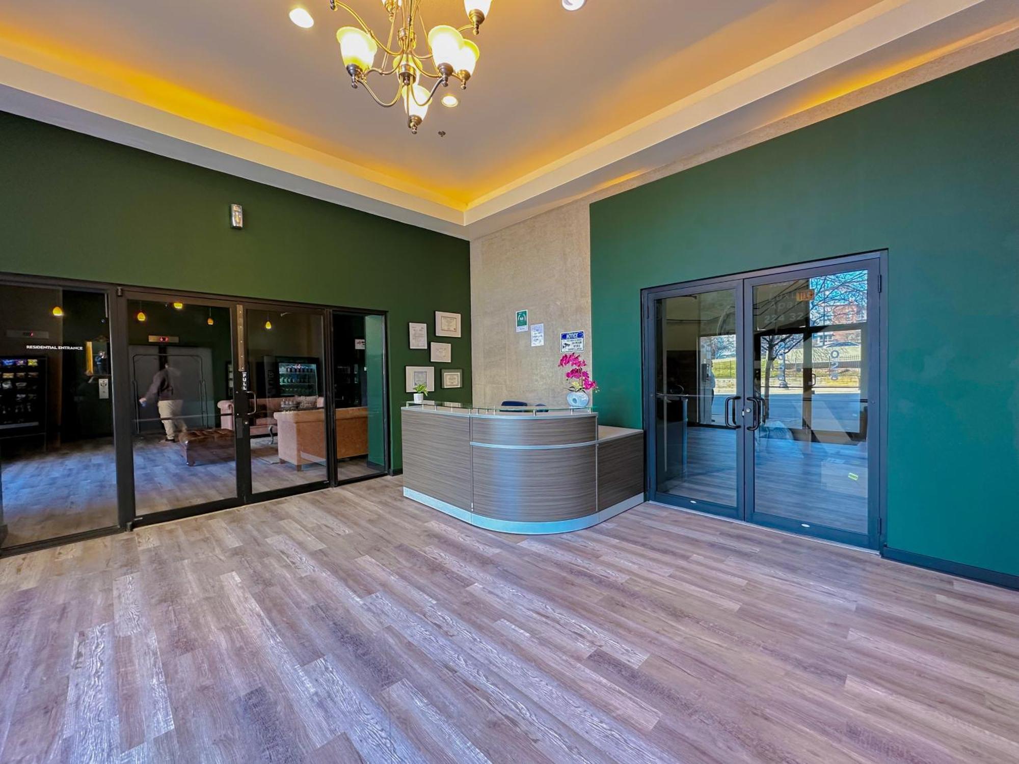 Modern 2Br Loft With Amazing City Skyline View And Optional Parking For 8 Guests Near Mccormick Place And Soldier Field Chicago Eksteriør billede