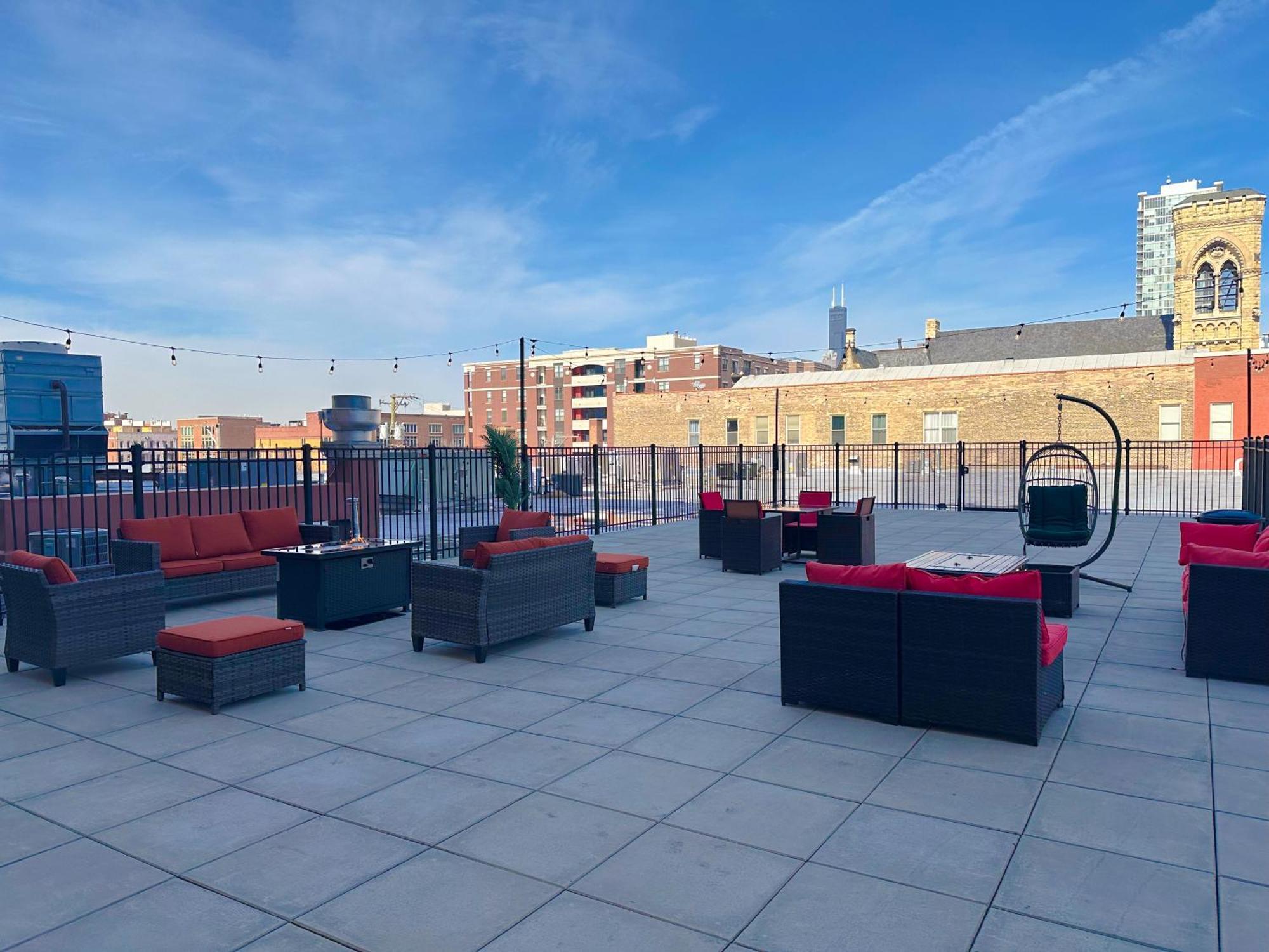 Modern 2Br Loft With Amazing City Skyline View And Optional Parking For 8 Guests Near Mccormick Place And Soldier Field Chicago Eksteriør billede